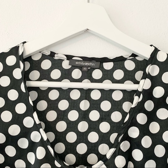 Emily and Fin Rosie Retro Polka Dot Cap Sleeve Top XS - Picture 4 of 6